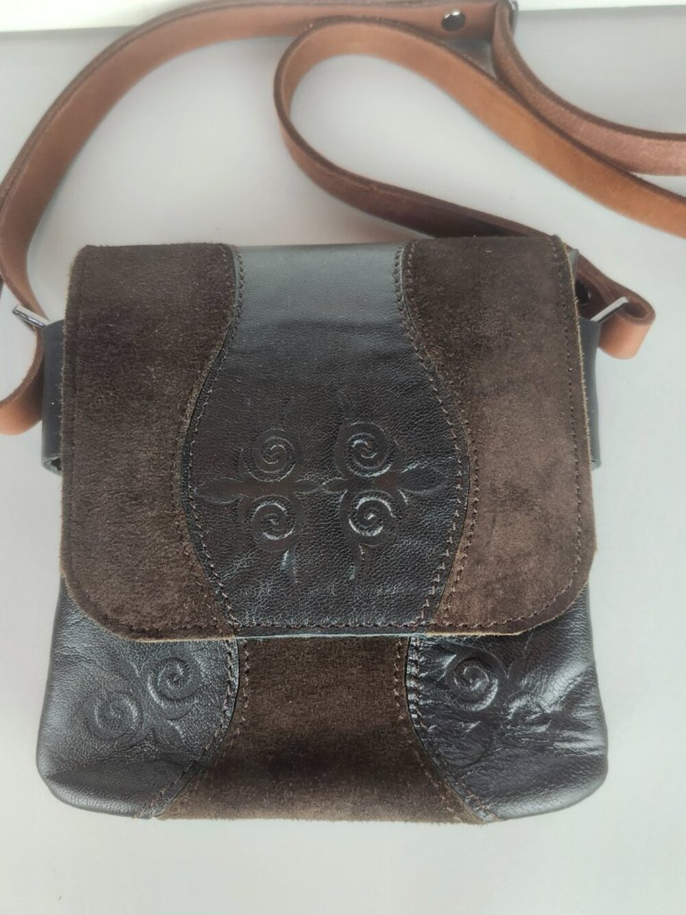 Vintage Bohemian Tooled Leather / Suede Crossbody Bag